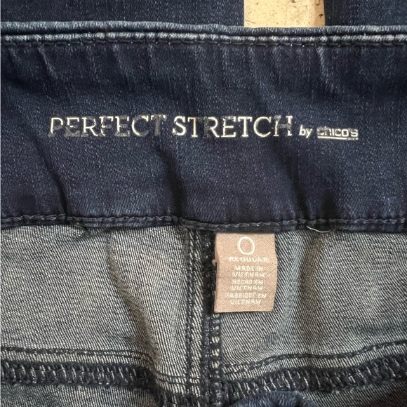 2 Pairs of Chico’s Size 0 (4) Perfect Stretch Jeans - Picture 7 of 9